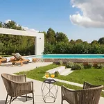 Leccino Villa