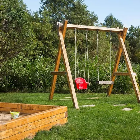 Leccino Labin (Istria)