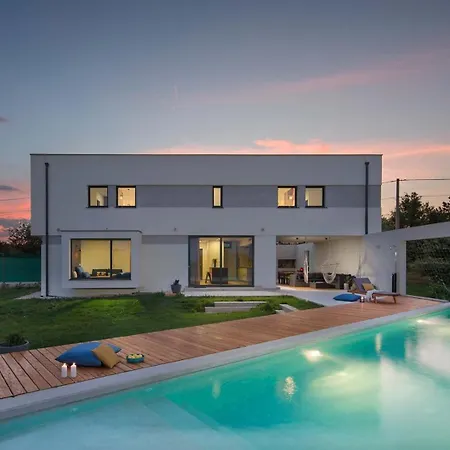 Villa Leccino *